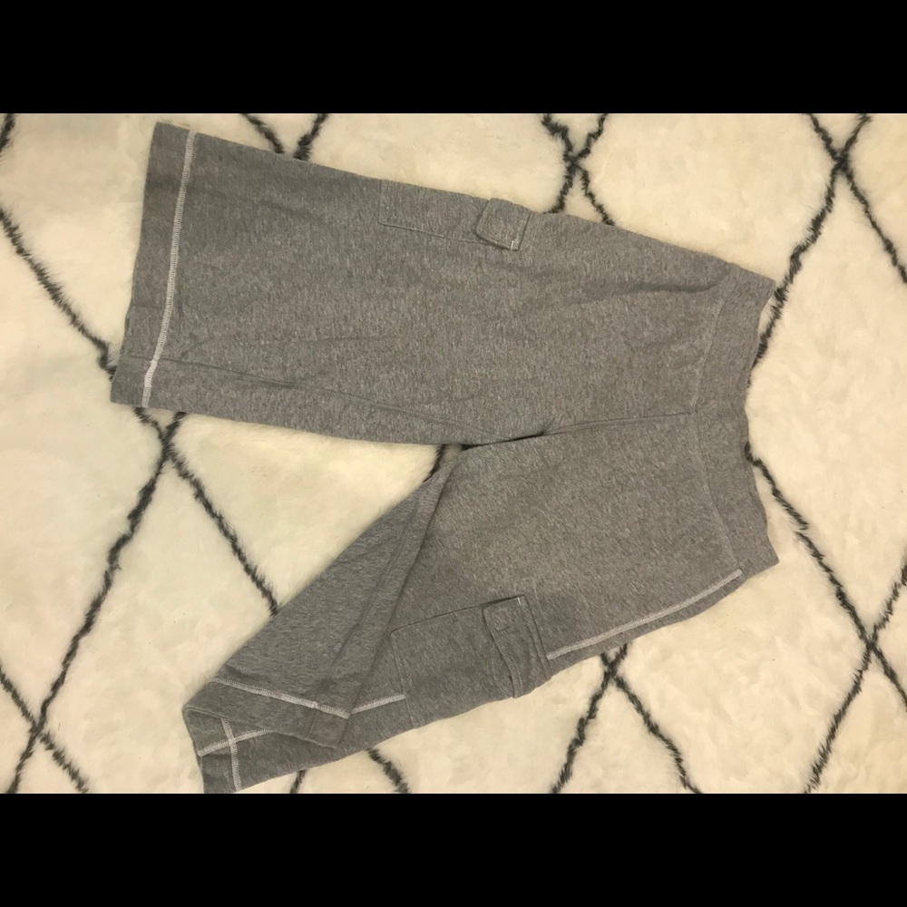 Cotton cropped grey sweatpants